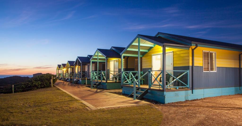 Отель Dongara Tourist Park Port Denison Экстерьер фото